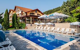 Ardovel Park Hotel